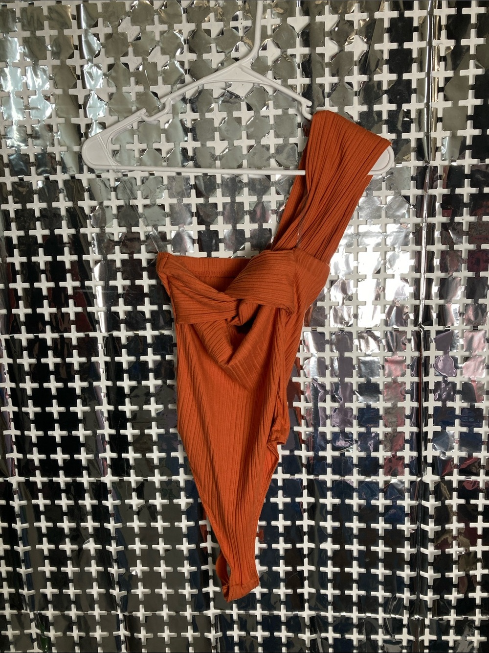 Fashion Nova Ribbed One-Shoulder Bodysuit in Rust
